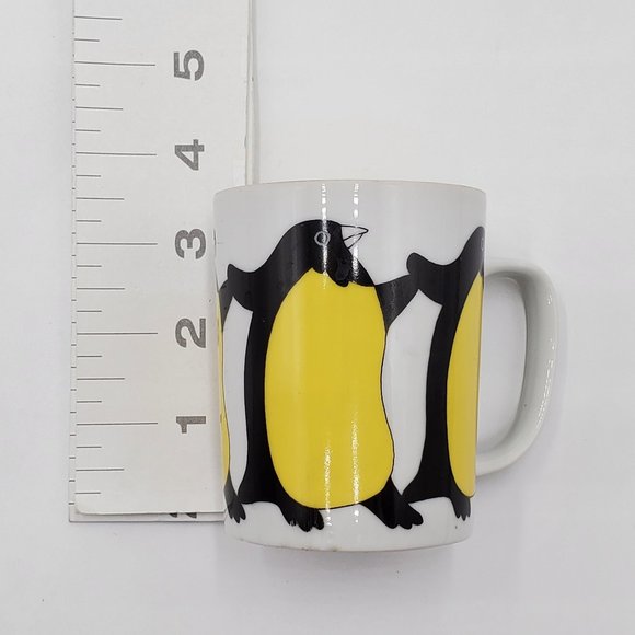 Fitz and Floyd Penguin Plate & Cup - Picture 7 of 16